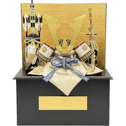 紺糸裾濃縅之兜　８号　金屏風収納飾