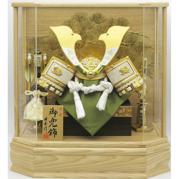 8号　白金白印伝牡丹大鍬兜飾り